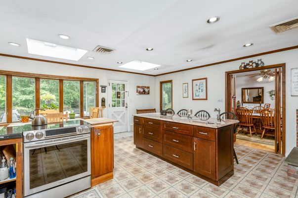 Dining room, Interior, Kitchen, Recessed Lighting