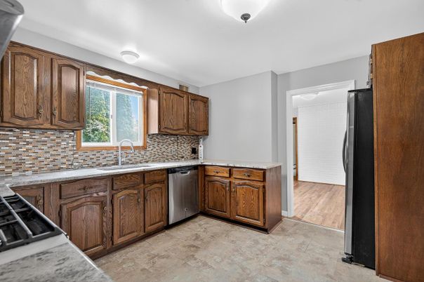 Interior, Kitchen, Stainless Steel Appliances, Wood Texture Flooring