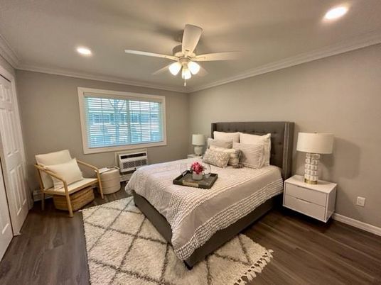 Bedroom, Interior, Recessed Lighting, Wood Texture Flooring