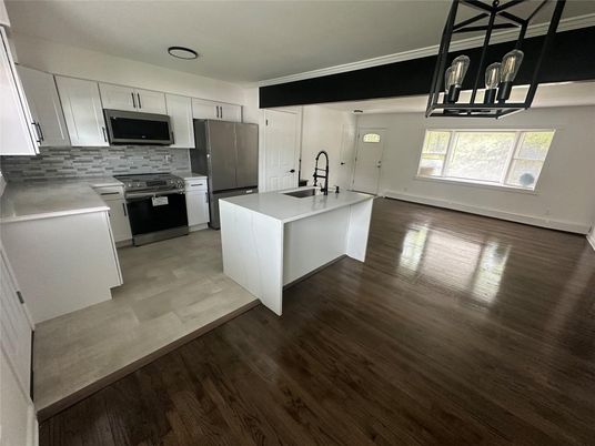 Interior, Kitchen, Recessed Lighting, Wood Texture Flooring