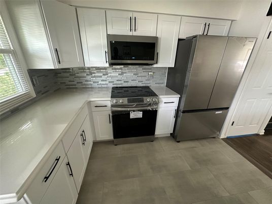 Interior, Kitchen, Stainless Steel Appliances, Wood Texture Flooring