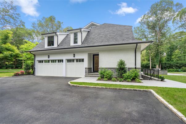 Attached, Exterior, Facade, Cape Cod