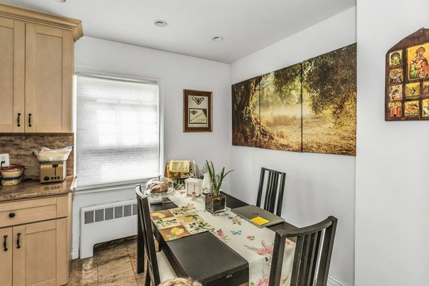Dining room, Interior, Recessed Lighting