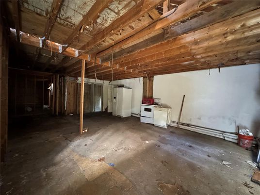 Interior, Wooden Beams