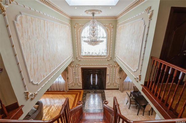 Chandelier, Interior, Recessed Lighting, Wood Texture Flooring
