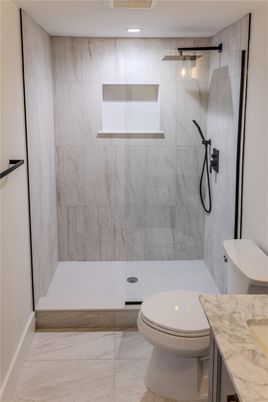 Bathroom, Interior, Marble, Marble Walls, Recessed Lighting