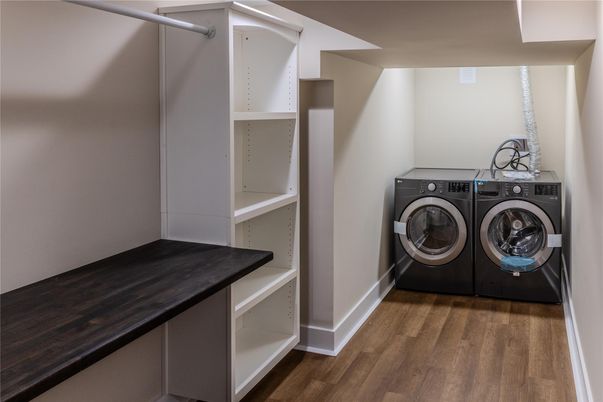 Interior, Washer, Wood Texture Flooring