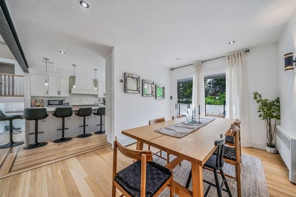 Dining room, Interior, Kitchen, Pendant Lights, Recessed Lighting, Wood Texture Flooring