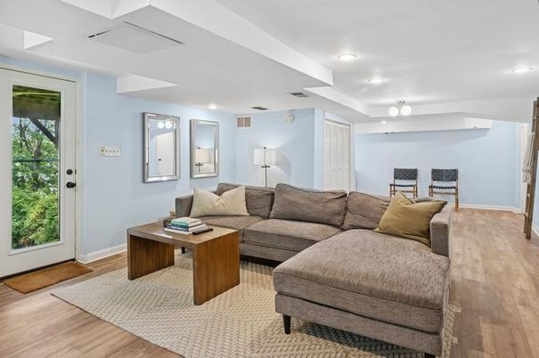 Interior, Living room, Recessed Lighting, Wood Texture Flooring