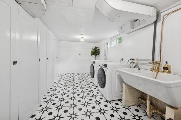 Interior, Washer