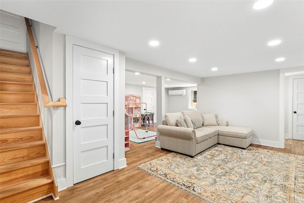 Interior, Recessed Lighting, Wood Texture Flooring