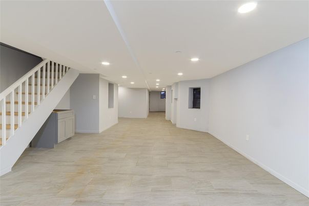 Interior, Recessed Lighting