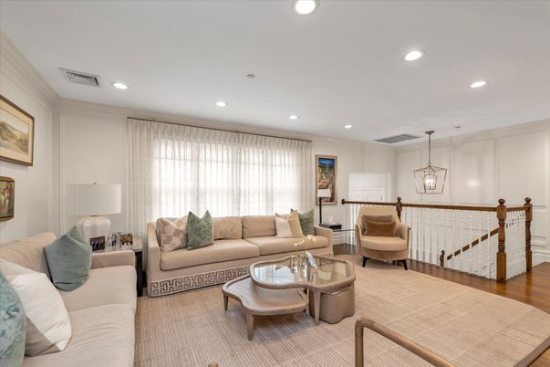 Interior, Living room, Pendant Lights, Recessed Lighting, Wood Texture Flooring