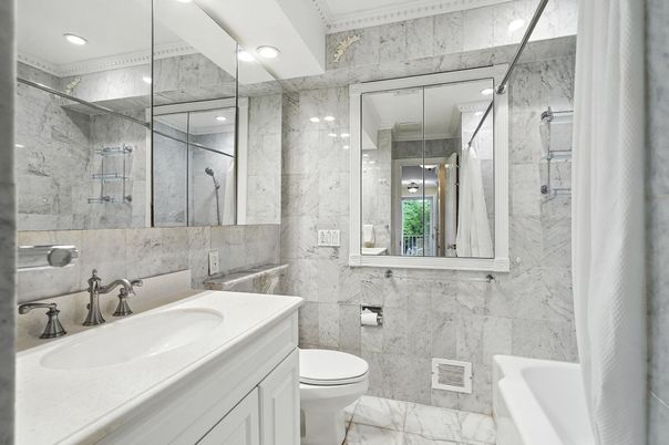 Bathroom, Interior, Marble, Marble Walls, Recessed Lighting