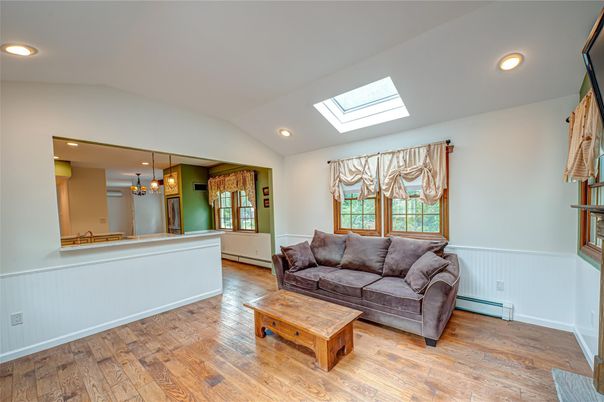 Interior, Living room, Pendant Lights, Recessed Lighting, Wood Texture Flooring