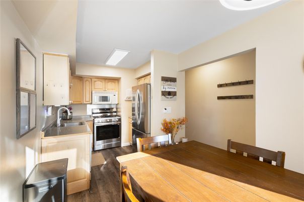 Dining room, Interior, Kitchen, Stainless Steel Appliances, Wood Texture Flooring