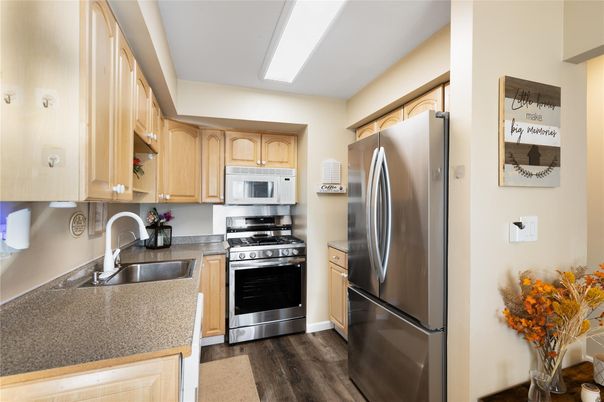 Interior, Kitchen, Stainless Steel Appliances, Wood Texture Flooring