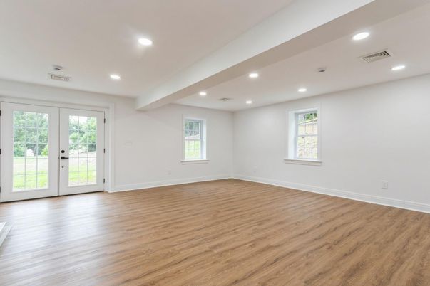 Empty room, Interior, Recessed Lighting, Wood Texture Flooring