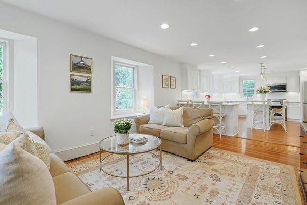 Dining room, Interior, Kitchen, Living room, Pendant Lights, Recessed Lighting, Stainless Steel Appliances, Wood Texture Flooring