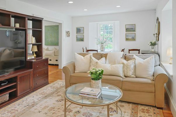 Dining room, Interior, Living room, Recessed Lighting, Wood Texture Flooring