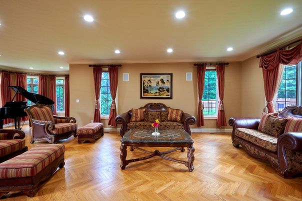 Interior, Living room, Piano, Recessed Lighting, Wood Texture Flooring