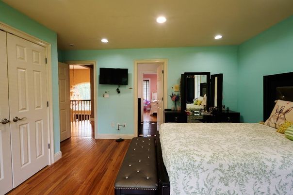Bedroom, Interior, Recessed Lighting, Wood Texture Flooring