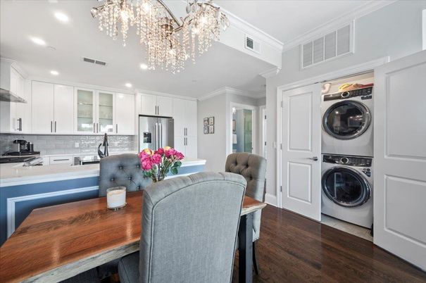 Chandelier, Dining room, Interior, Kitchen, Recessed Lighting, Washer, Wood Texture Flooring