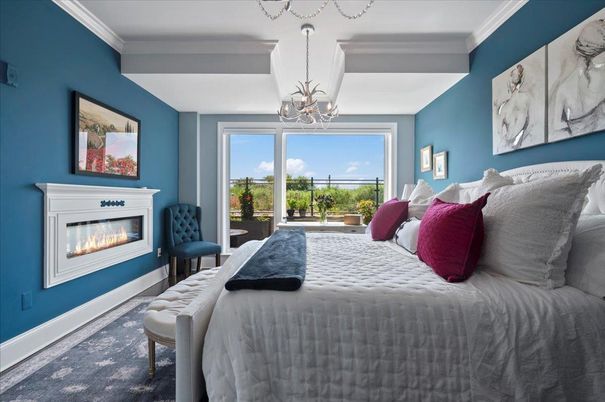Bedroom, Fireplace, Interior, Pendant Lights
