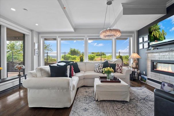 Fireplace, Interior, Living room, Pendant Lights, Recessed Lighting, Wood Texture Flooring