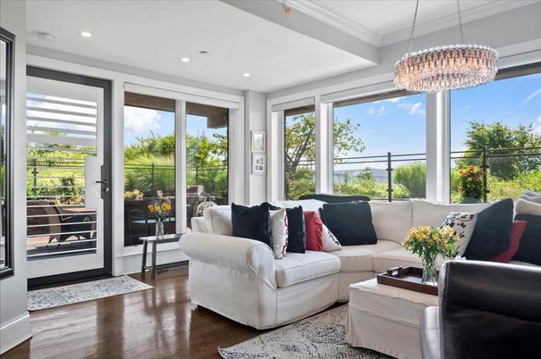 Chandelier, Interior, Living room, Recessed Lighting, Wood Texture Flooring
