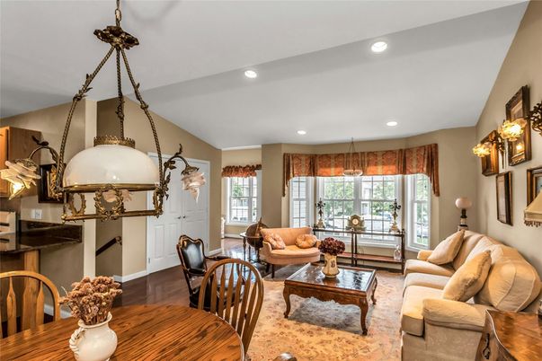 Interior, Living room, Pendant Lights, Recessed Lighting, Wood Texture Flooring