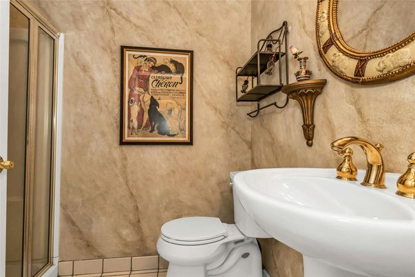 Bathroom, Interior