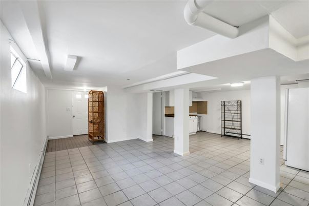 Empty room, Interior, Kitchen, Recessed Lighting