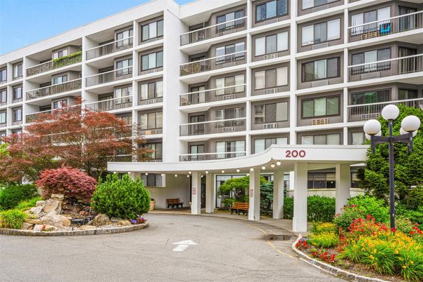Exterior, Facade, Condo Building