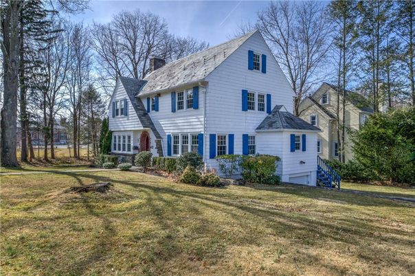 Backyard, Exterior, Facade, Farmhouse