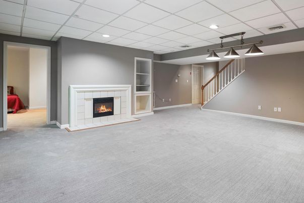 Empty room, Fireplace, Interior, Pendant Lights, Recessed Lighting