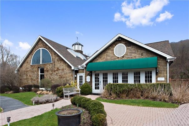 Exterior, Facade, Brick Facade, Brick Traditional