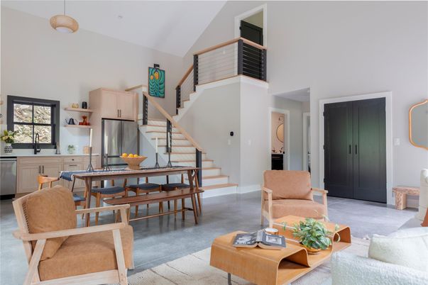 Dining room, Interior, Kitchen, Pendant Lights, Stainless Steel Appliances