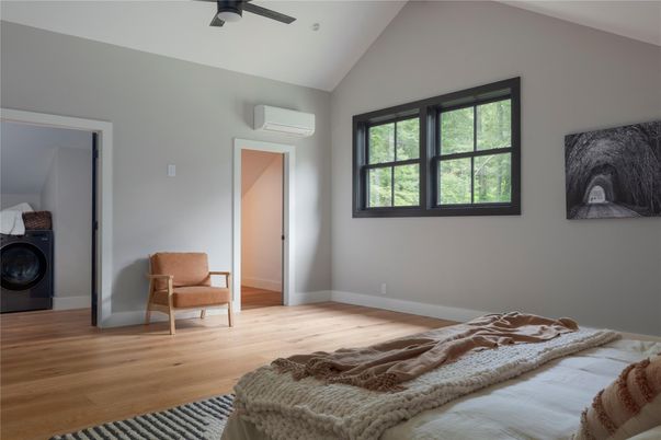 Bedroom, Interior, Washer, Wood Texture Flooring