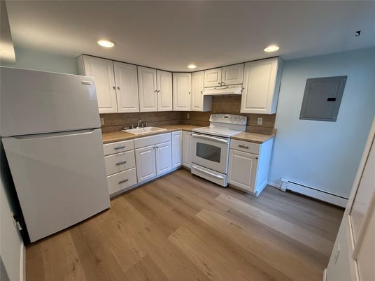 Interior, Kitchen, Recessed Lighting, Wood Texture Flooring