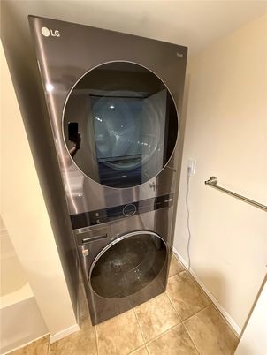 Interior, Kitchen, Utility Closets, Washer