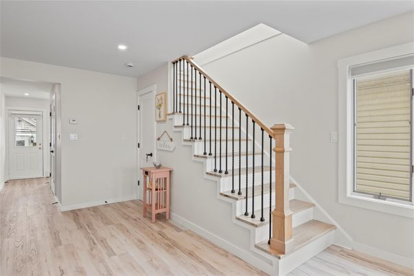 Interior, Recessed Lighting, Wood Texture Flooring