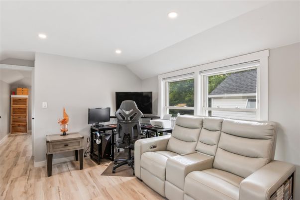 Home Office, Interior, Recessed Lighting, Wood Texture Flooring
