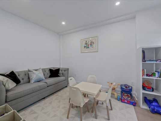 Dining room, Interior, Living room, Recessed Lighting