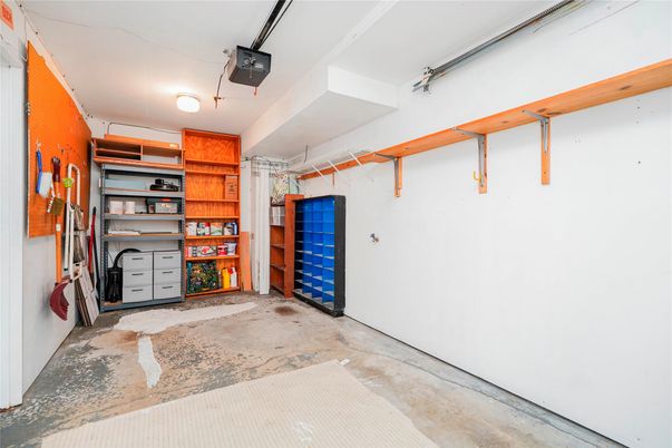 Garage, Interior