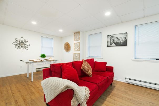 Interior, Living room, Recessed Lighting, Wood Texture Flooring