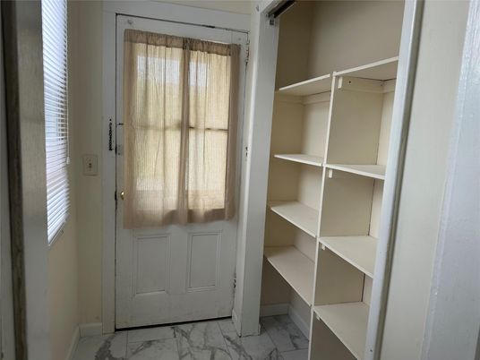 Interior, Marble, Walk-in Closets