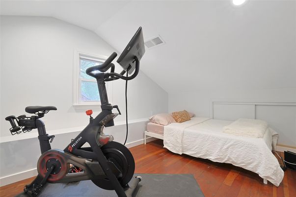 Bedroom, Fitness Equipment, Interior, Wood Texture Flooring