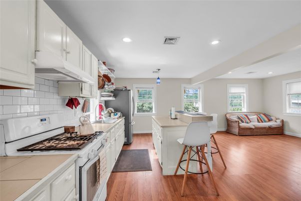 Interior, Kitchen, Recessed Lighting, Wood Texture Flooring