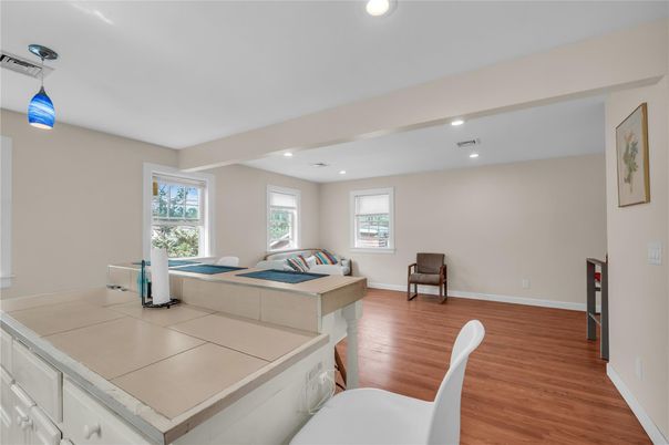 Interior, Living room, Recessed Lighting, Wood Texture Flooring